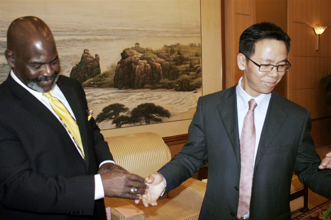 China-Connection-Mike-Bell-Zhu-Haowen