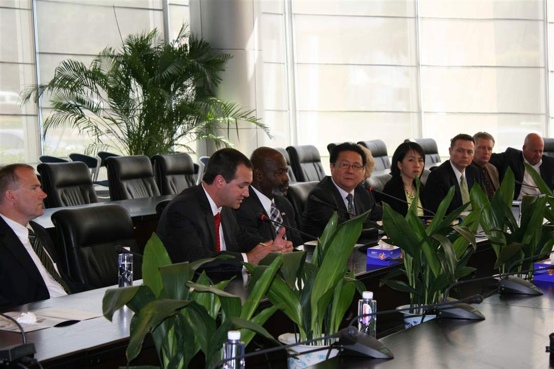 China-Connection-Prephan-Monske-Bell-Guo-Chang-Lindsay-Niese-Farrar