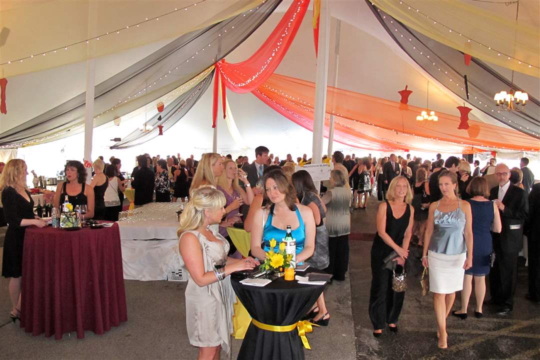 Taste-of-Nation-2011-Hollie-Roberts-Ellen-Grachek