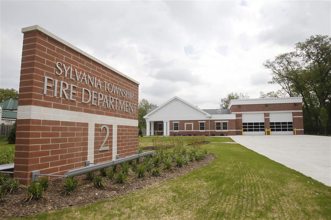 Sylvania-Station-2-sign