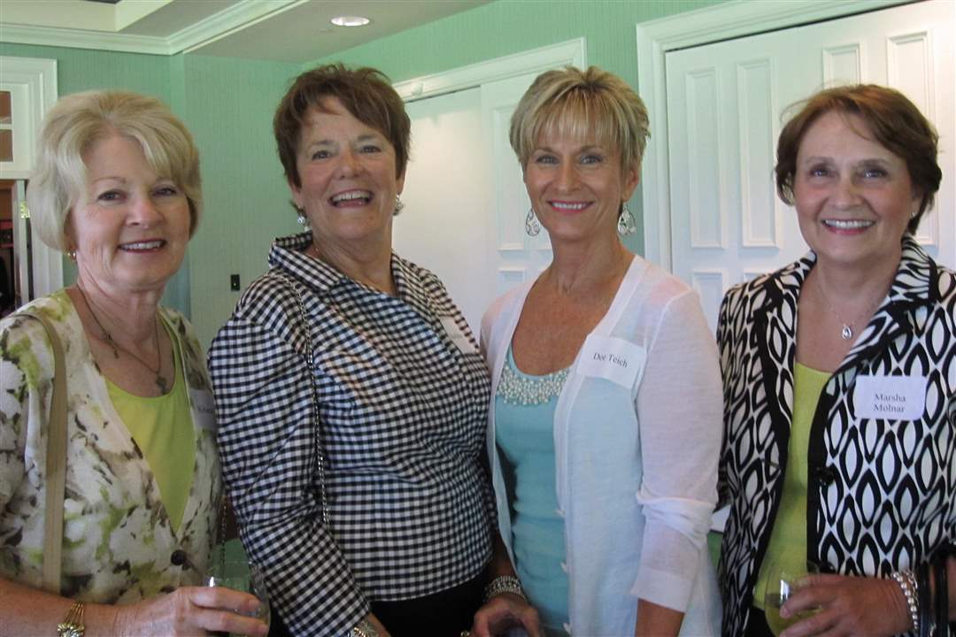 In-Another-Garden-Krista-Havill-Elaine-Bachey-Dee-Teich-Marsha-Molnar