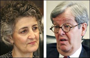 Panel leaders Olivia Summons and Tom Killam said local economic woes illustrate the need for change.