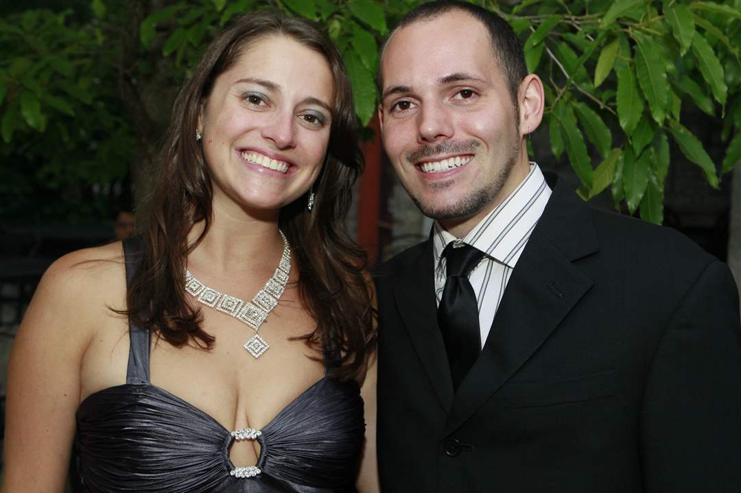 ZOOtoDO-Kim-Dethlefsen-Ronald-Corden