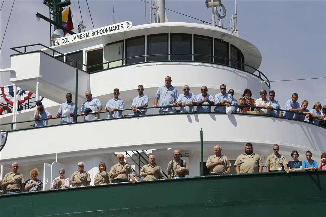 Schoonmaker-painters-volunteer-crew