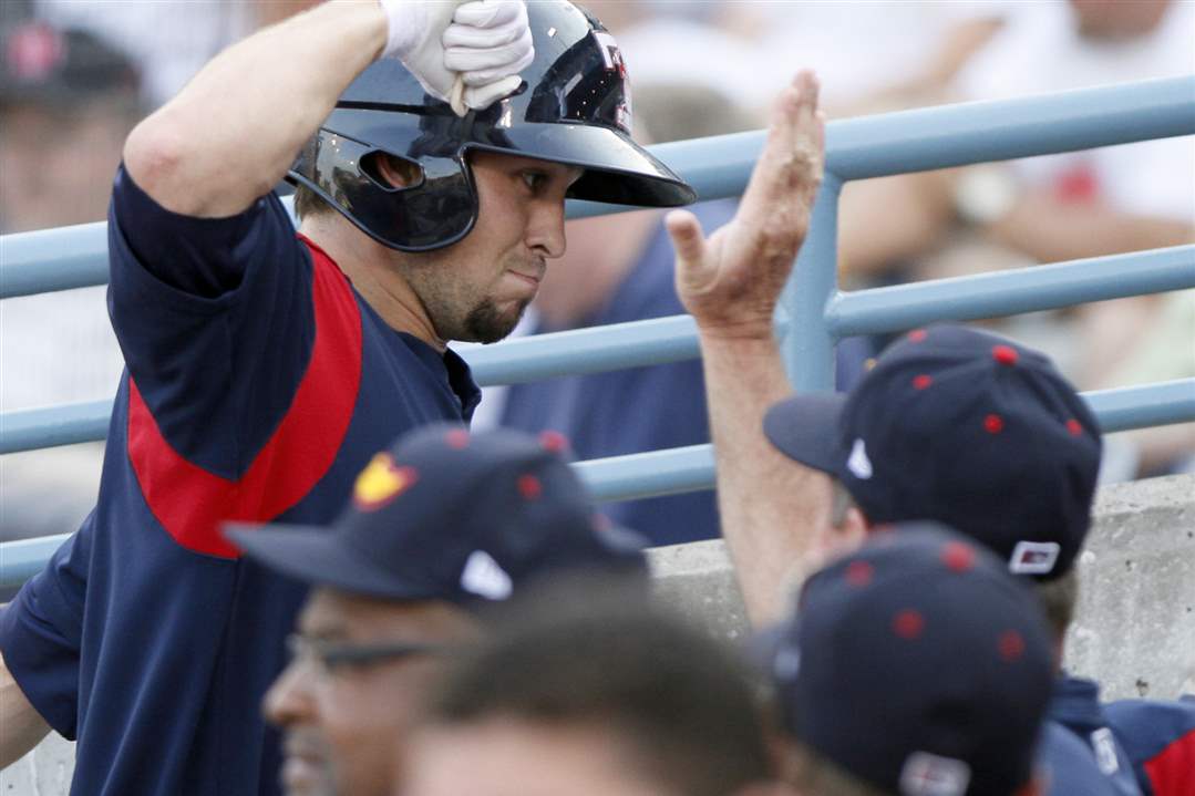 Cale-Iorg-returns-to-dugout