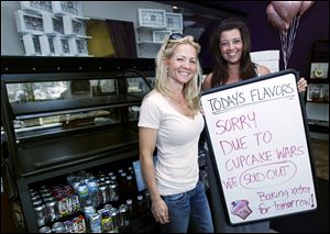 Cake in a Cup owners Dana Iliev, left, and Lori Jacobs were swamped with customers the day after their win on Tuesday night's episode of 'Cupcake Wars,' a cooking show on the Food Network TV channel.
