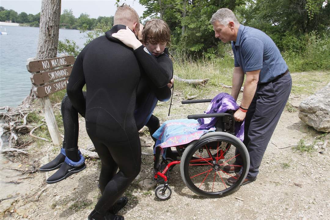 John-Harris-returns-to-wheelchair