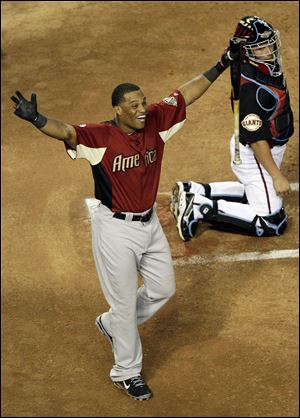 The New York Yankees' Robinson Cano hit 32 home runs, including 12 in the final round, to win the Home Run Derby.