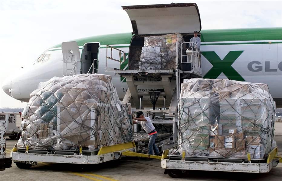 BAX-Global-daily-domestic-flights-in-toledo-fell-steeply
