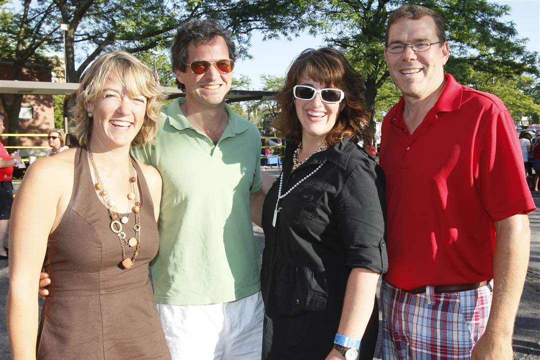 Lot-party-Sara-Bowen-Steven-Areka-and-Tim-Foster