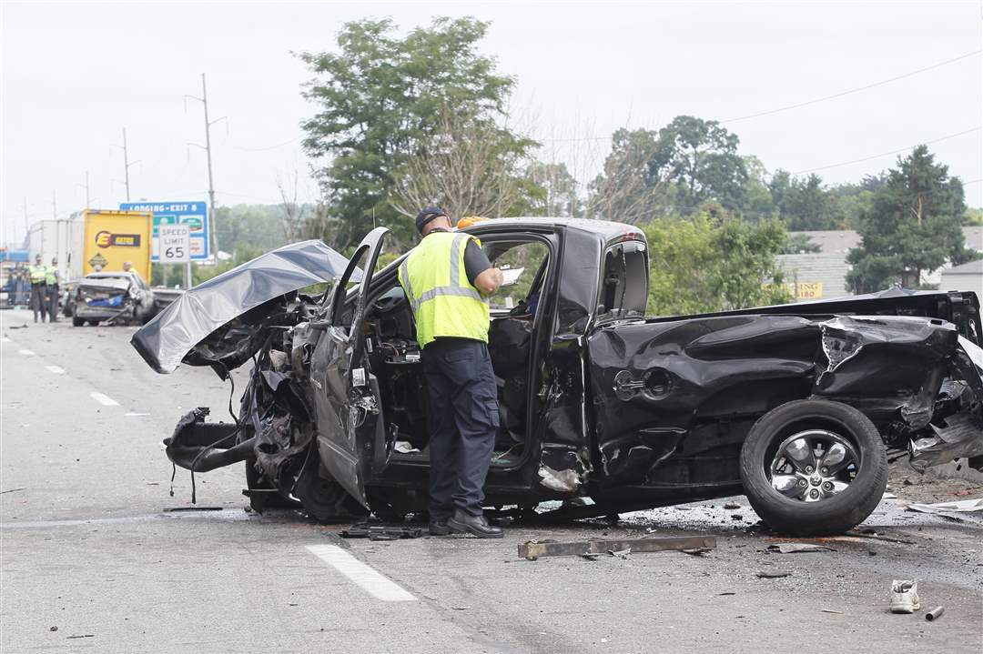 Gallery-Fatal-I-475-Crash-10