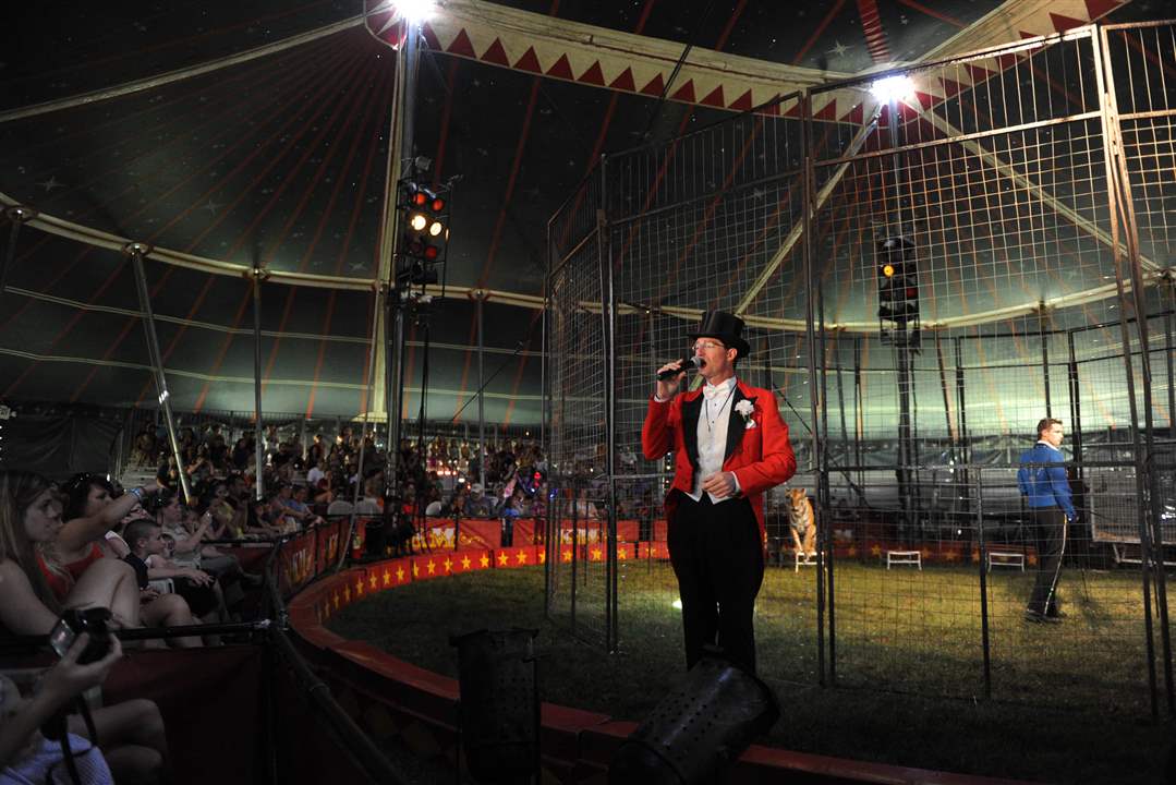 KM-Circus-John-Moss-III