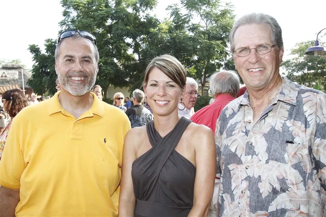Clambake-2011-Wayne-Nault-Wendy-Gramza-Mark-VSoske