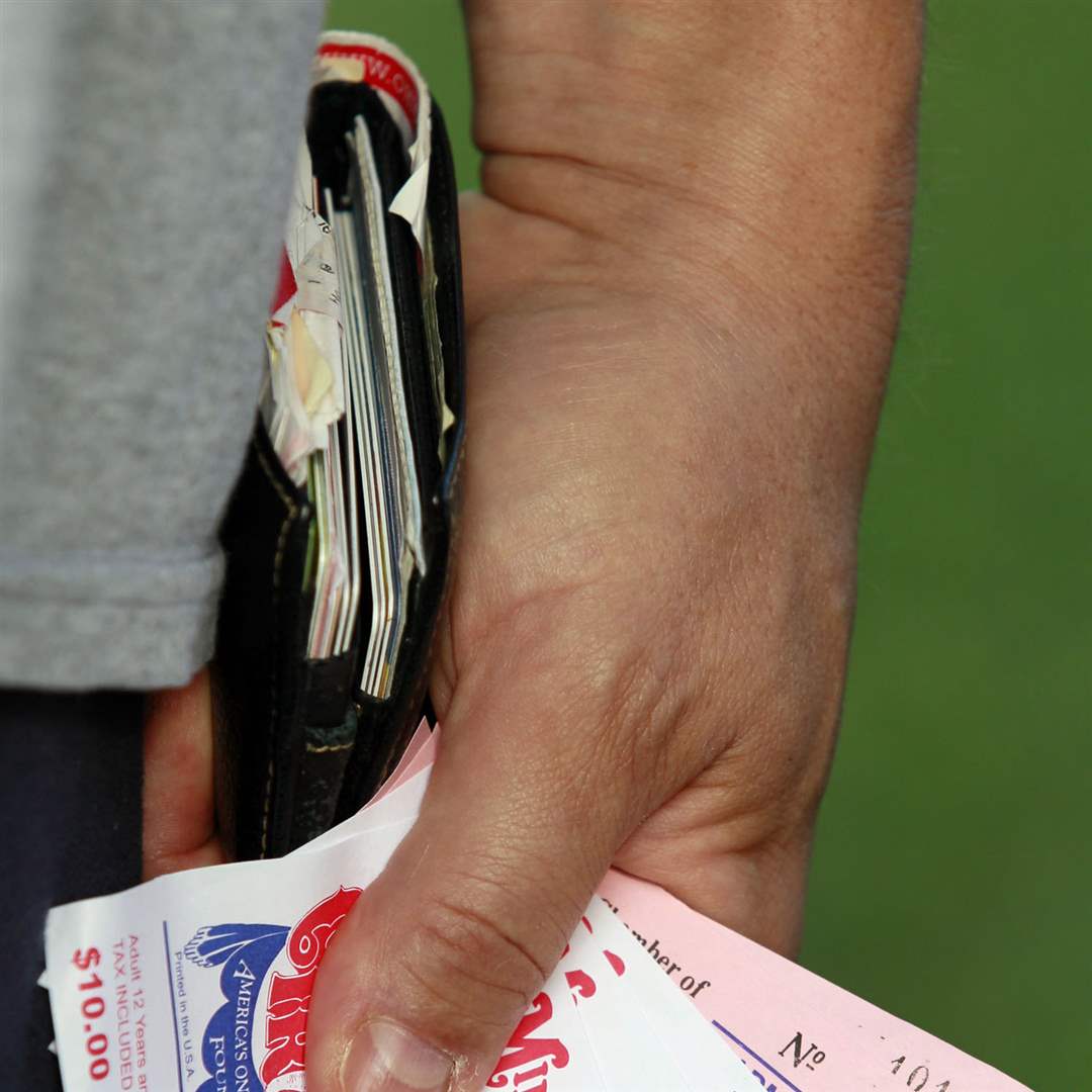 Mark-Linsenmeyer-upgrades-tickets