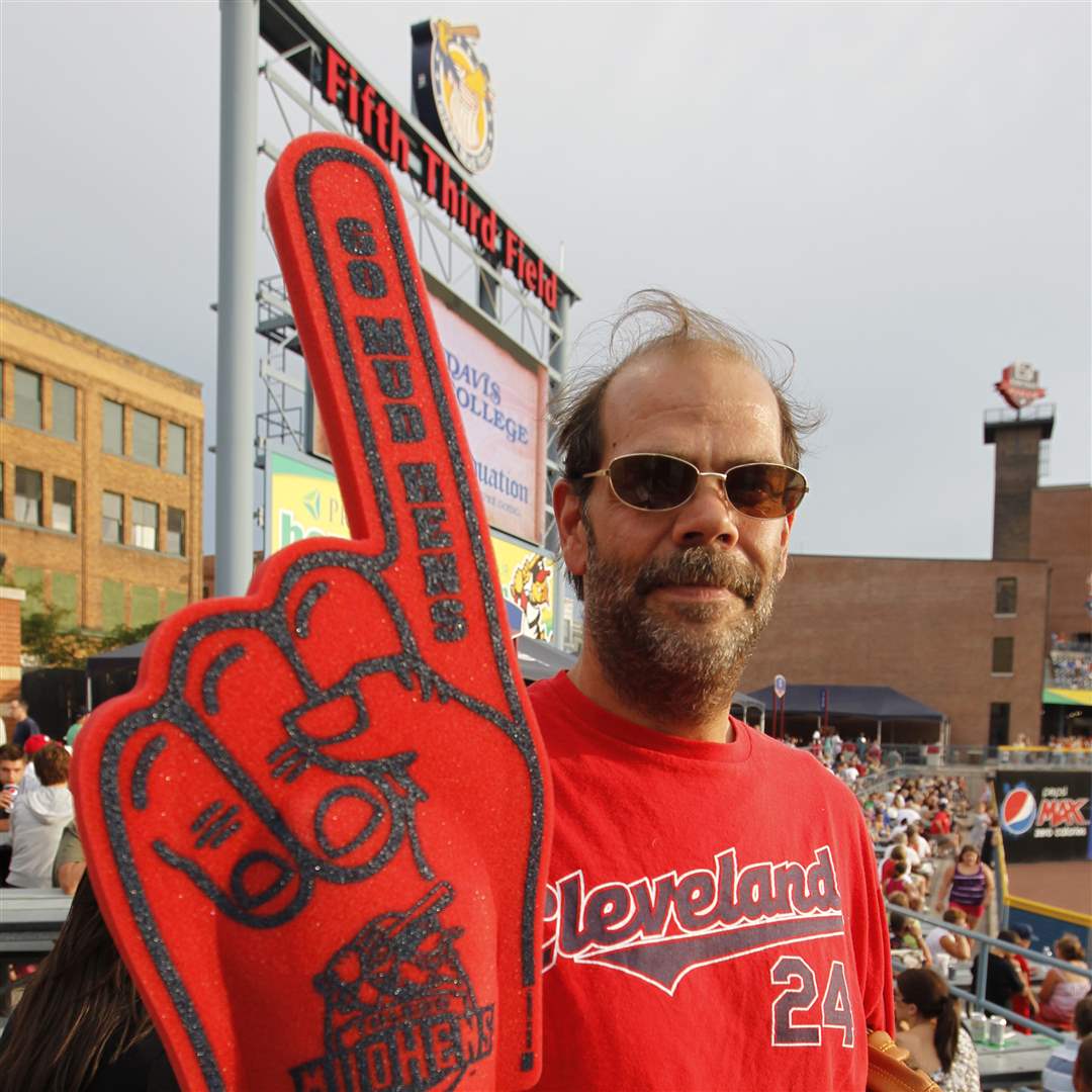 Mud-Hens-Don-Dilbone