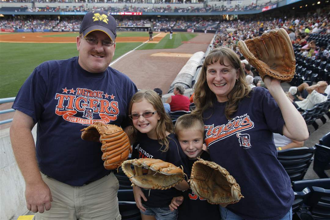 Mud-Hens-Johncox-Justin-Mackenzie-Hunter-Kellie