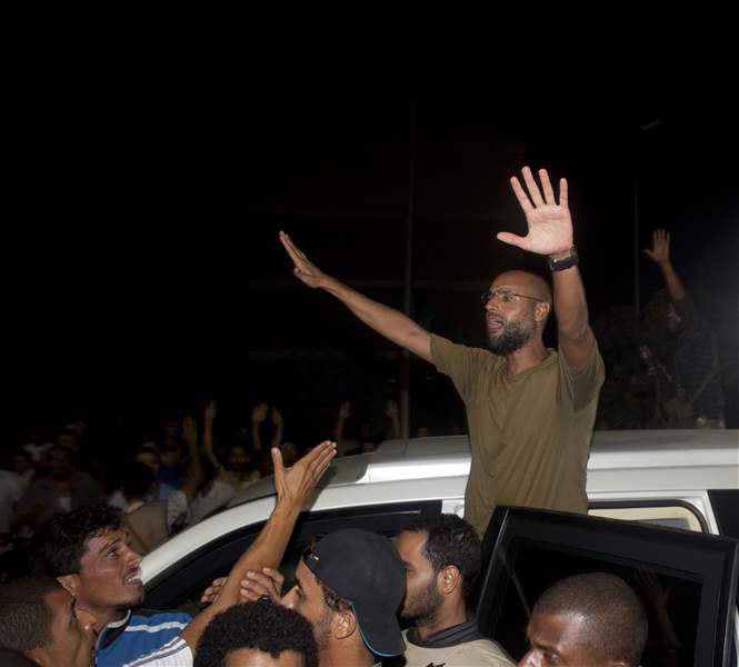 seif-al-islam-reappears-08-23-2011