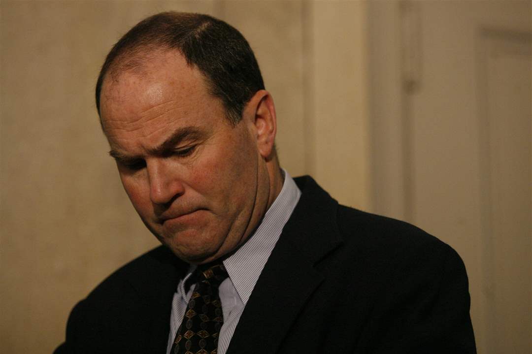 Chief-Navarre-press-conference-Dressel