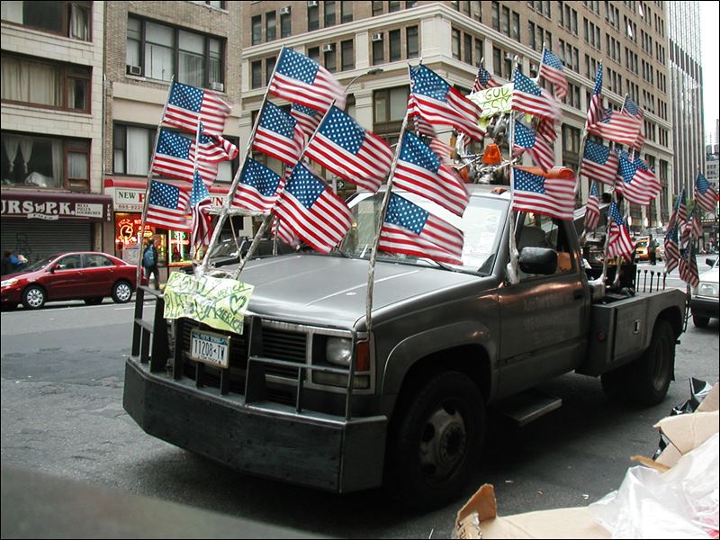 https://www.toledoblade.com/image/2011/09/01/800x600_b1cCM/Flag-truck.jpg