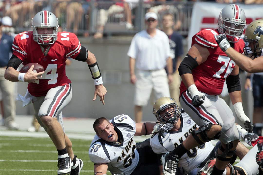 Ohio-State-Joe-Bauserman-scrambles