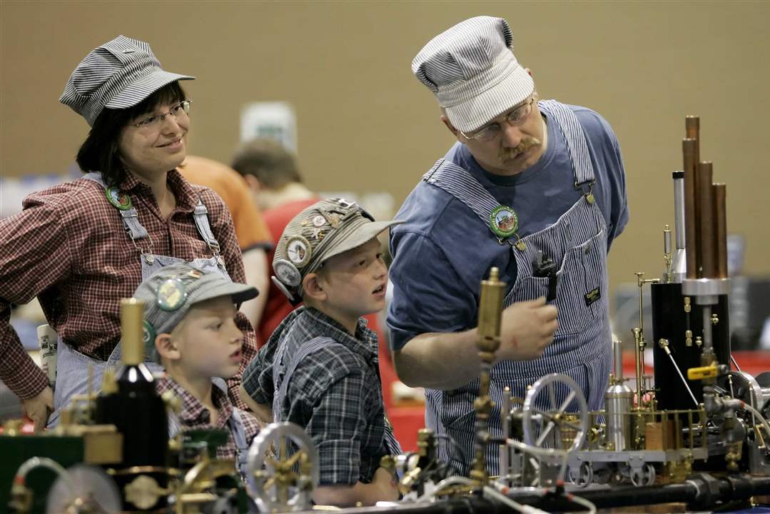 Bonnie-and-Brad-taylor-and-their-sons-Robert-Taylor-7-lower-left-and-Nicolas-Taylor-9