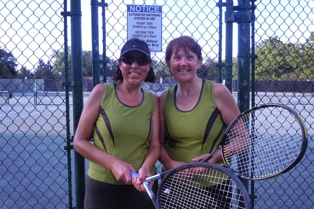 tennis-Ana-de-Leon-Murin-Teresa-DeWitt