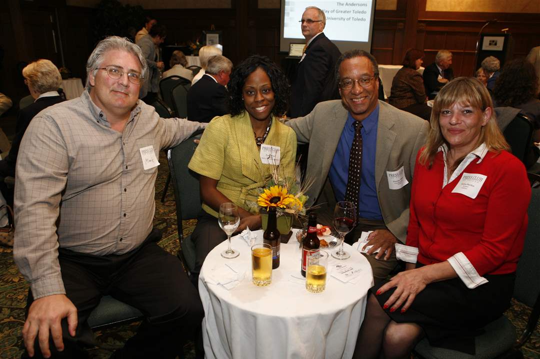 Mark-Griffin-left-Tedra-White-Fletcher-Word-and-Touchstone-winner-Melissa-Burden