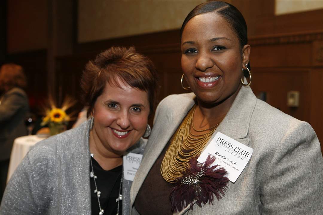 Susan-Gibney-left-and-Rhonda-Sewell-of-the-Toledo-Lucas-County-Library