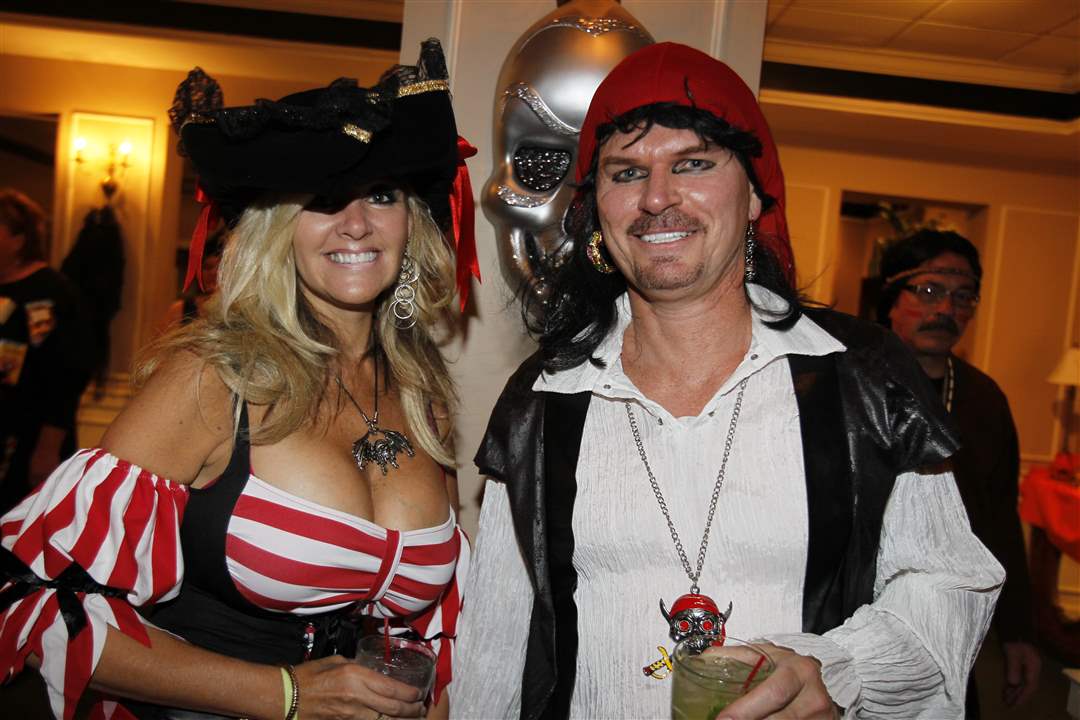 bones-bash-stacy-foreman-michael-peters