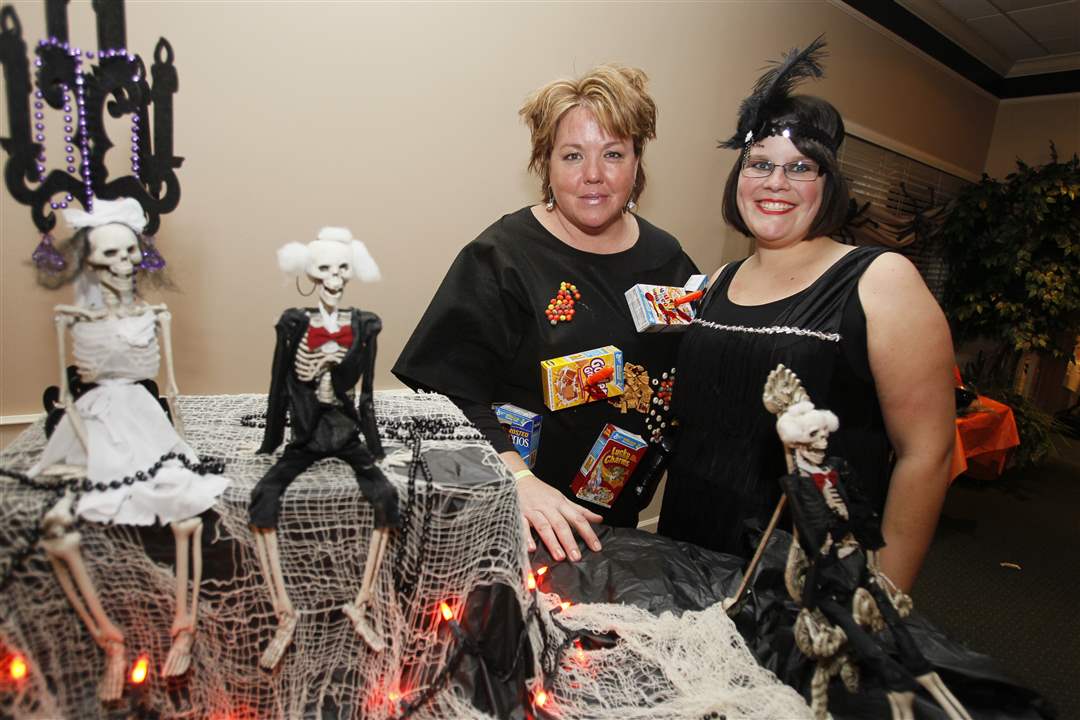 bones-bash-cherie-chatreau-nikki-hartbarger