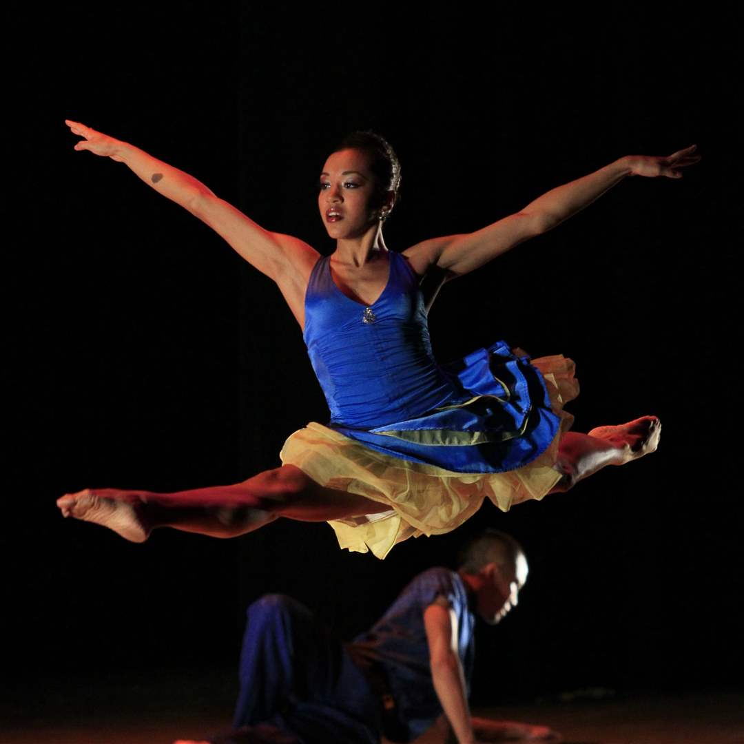 Valentine-Annual-Gala-two-dancers