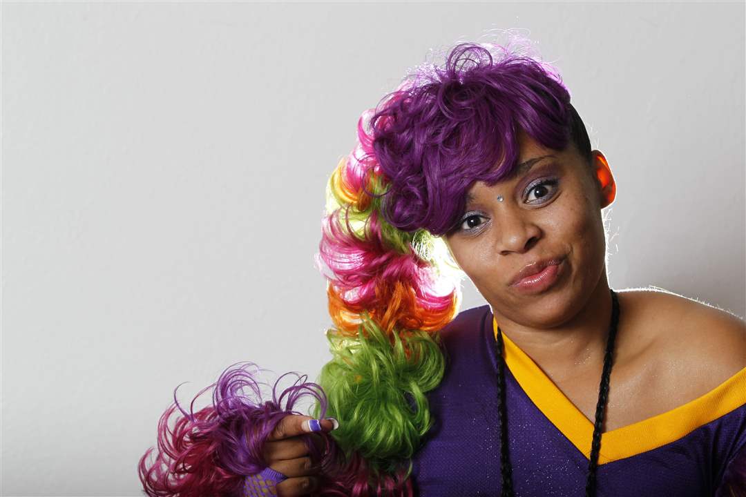 Hairshow-Explosion-Patricia-Bush