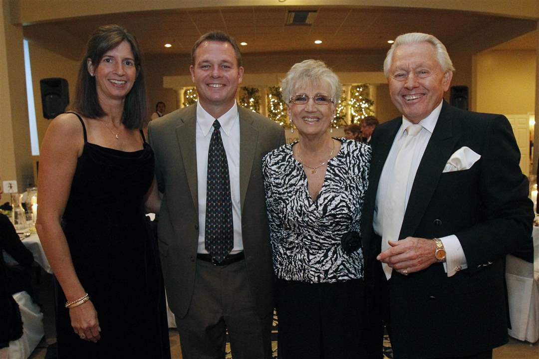 Anne-Grady-Lauren-Stapleton-Byrne-Stapleton-Sharon-Unkle-Frank-Unkle