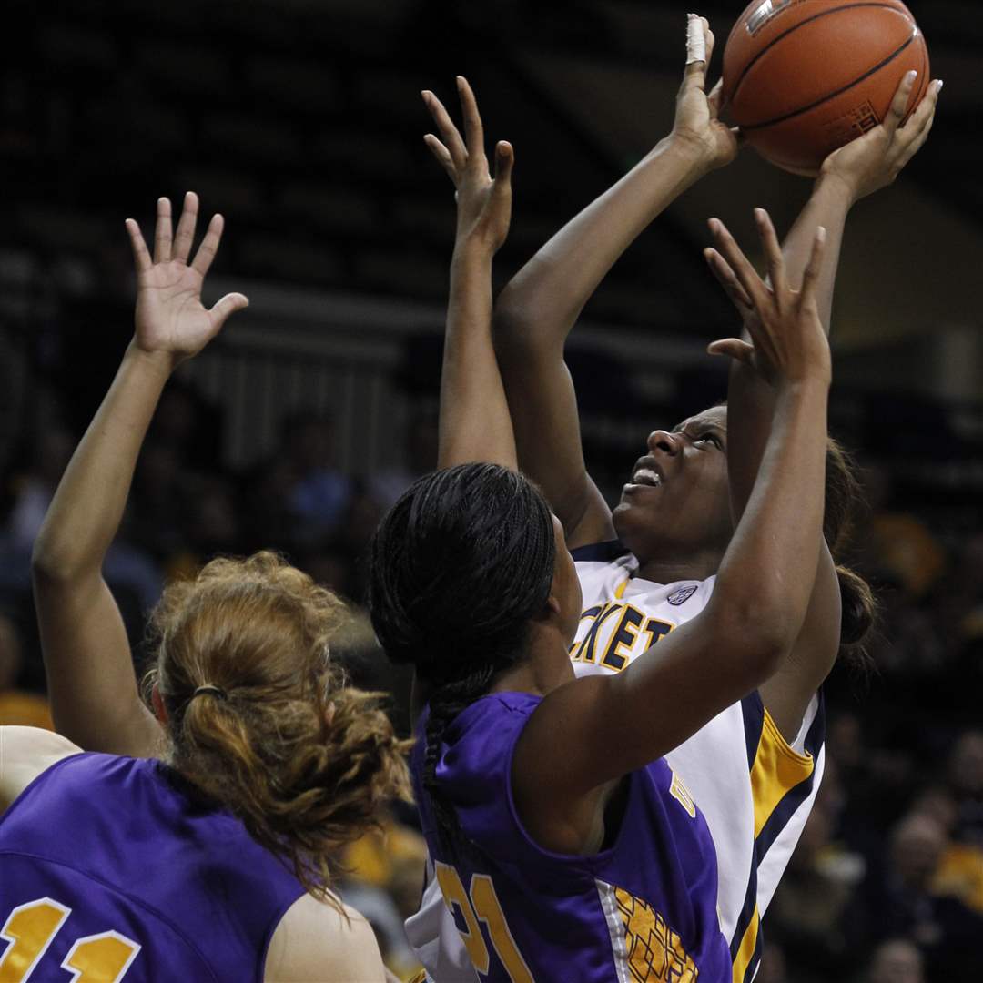 UT-Albany-Yolanda-Richardson-Julie-Forster-Keyana-Williams