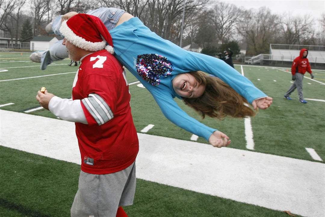 turkey-bowl-clare-isabell-corey-hupp
