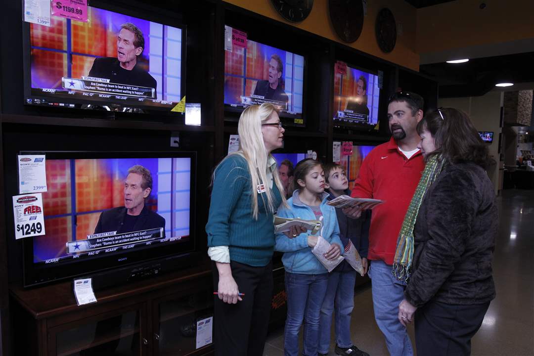 black-friday-appliance-center-lyn-adams-yeager-family