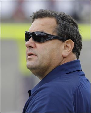 Michigan coach Brady Hoke led the Wolverines to a 10-2 regular season.