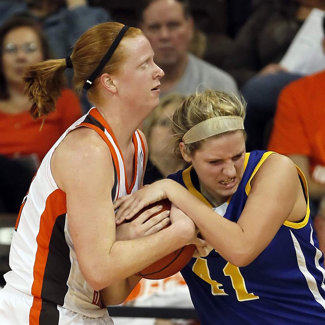 bg-havel-battle-for-ball