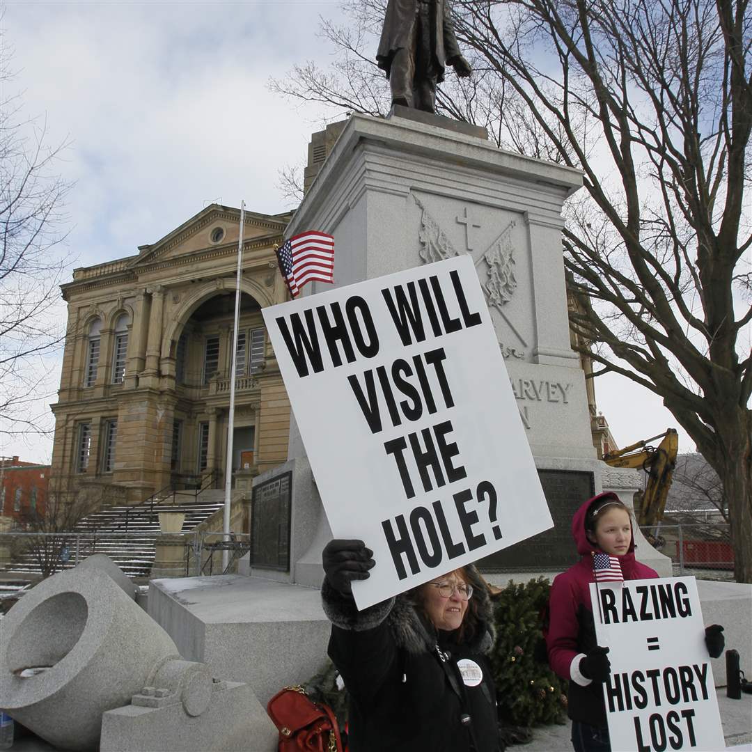 koehl-protest-seneca-courthouse