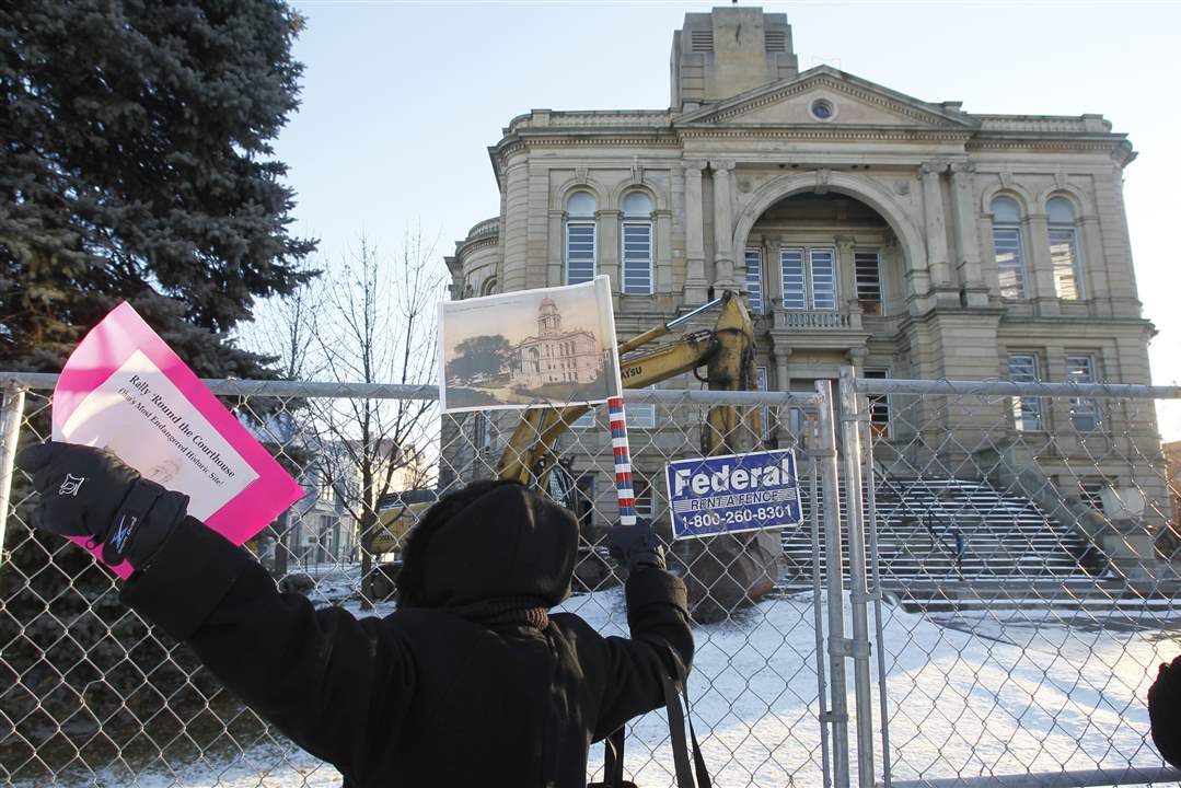 rubenstein-protester-seneca