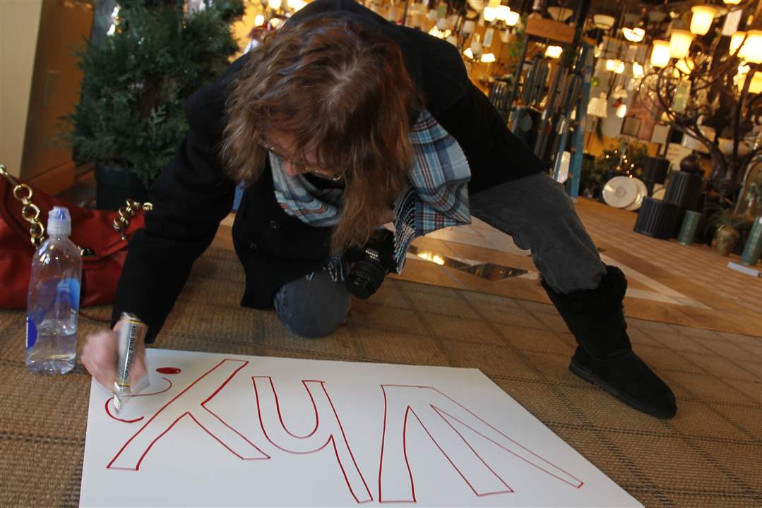 talbot-koehl-makes-sign-seneca