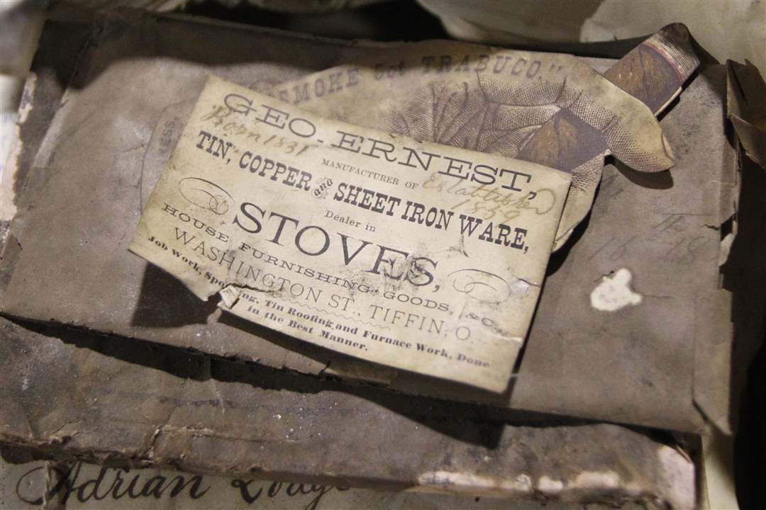 papers-from-courthouse