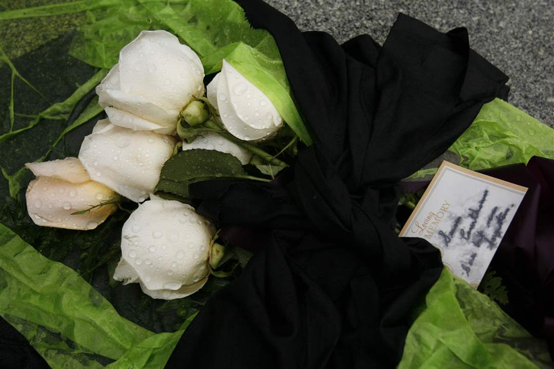 flowers-left-at-courthouse-1-17