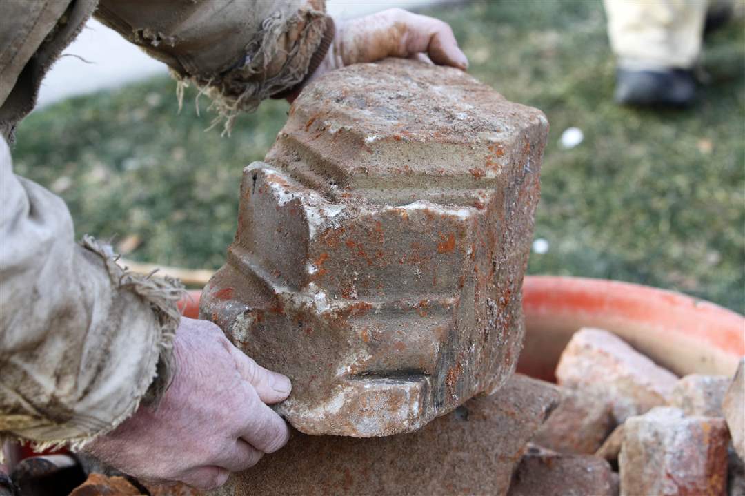 stone-saved-from-courthouse