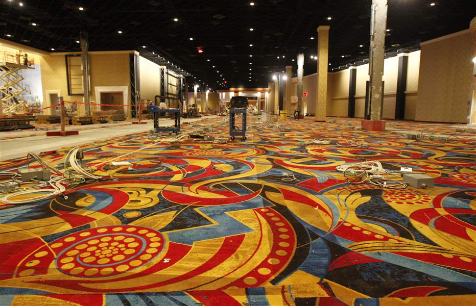 casino-tour-carpet
