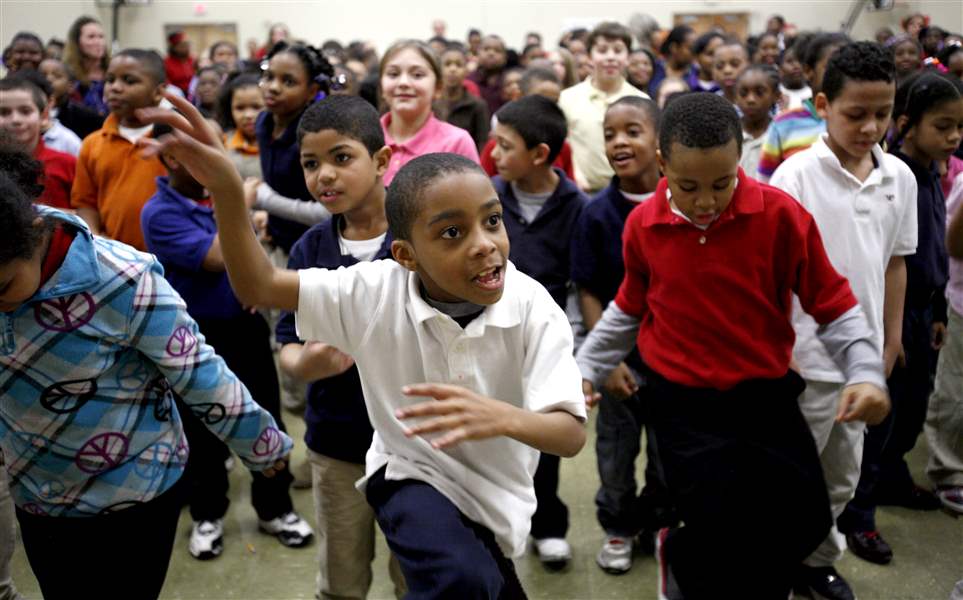 Second-grader-Kenyon-Boatman-dances-with-classmates