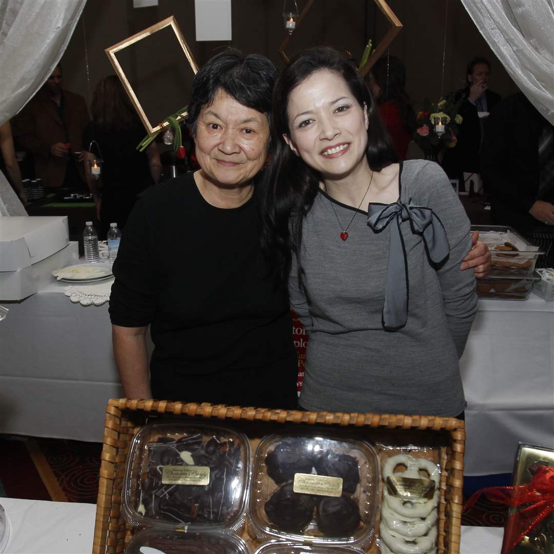 Chocolate-Soiree-Mina-Cambell-Stephanie-Anderson