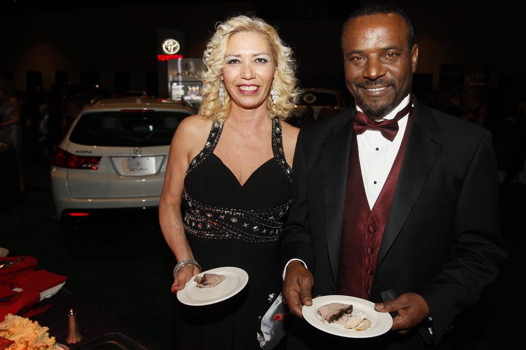 Toledo-Auto-Show-James-Nora-Harris