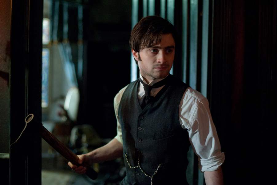 Film-Review-The-Woman-in-Black-2