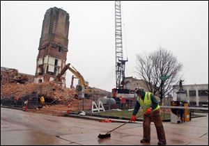 In a matter of weeks, demolition crews reduced the 1884 courthouse to a pile of rubble. 